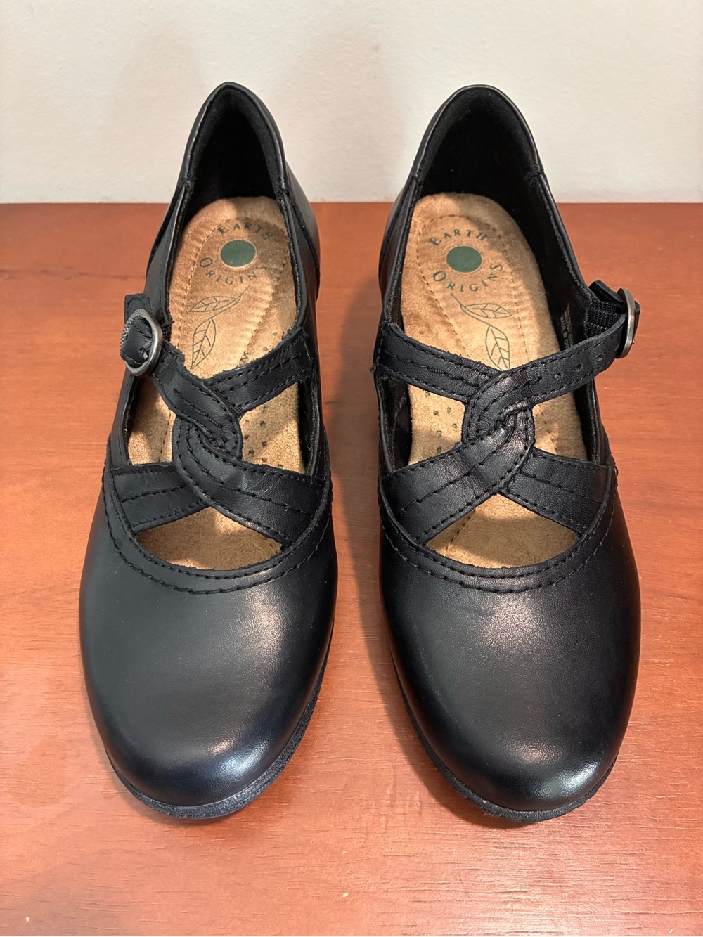 Earth Origins Melody Black Leather Mary Jane Pumps Women's Size 6
